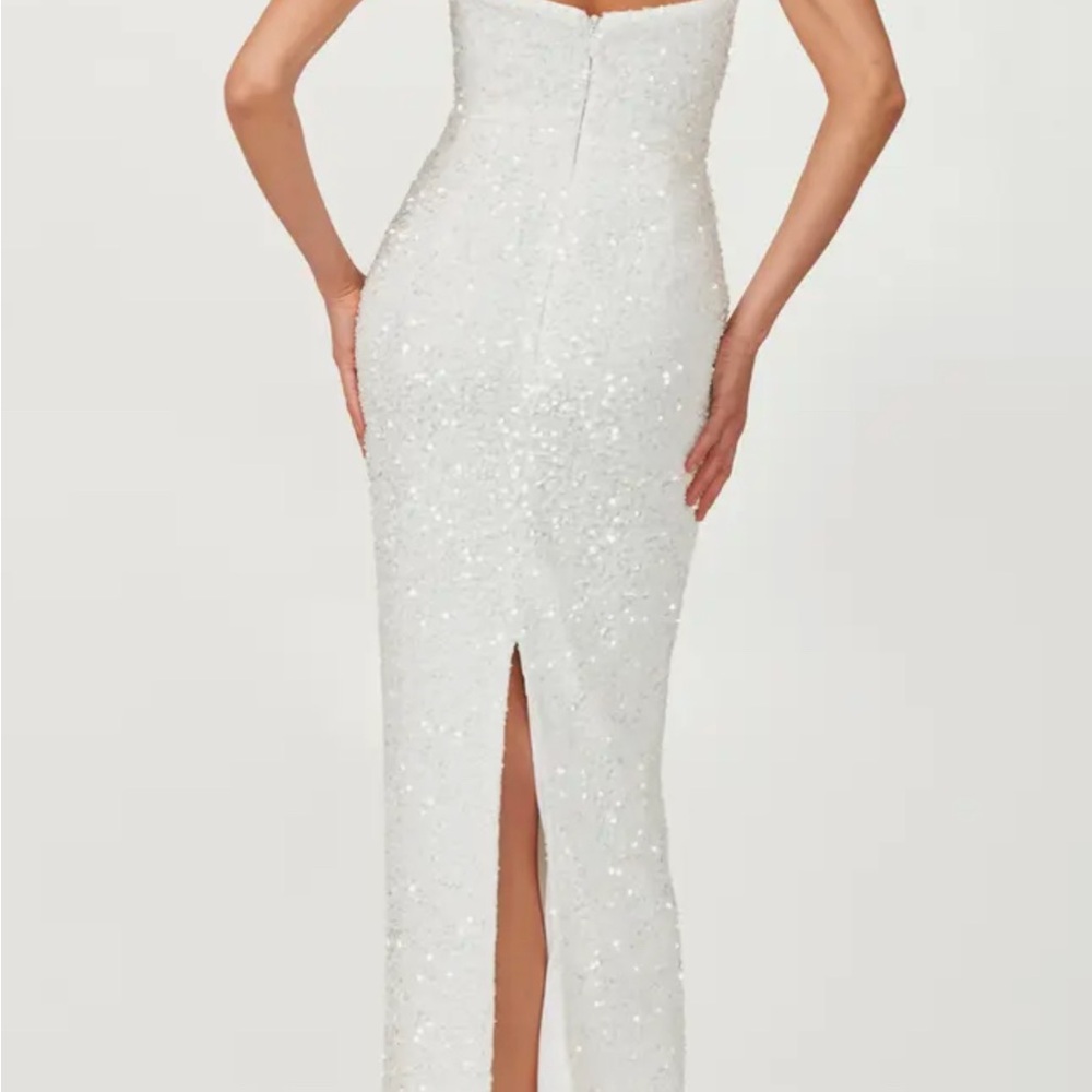 Helsi Leslie White Gown - Picture 2 of 7